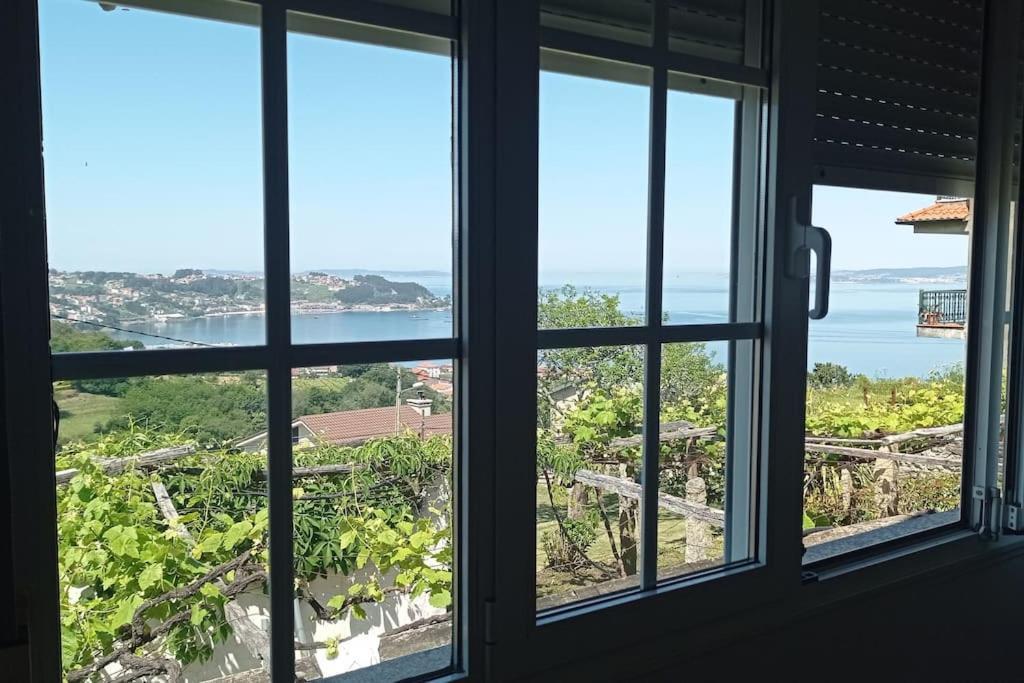 Villa A Barraca. Casa Con Jardin Y Vistas A La Ria Bueu Esterno foto